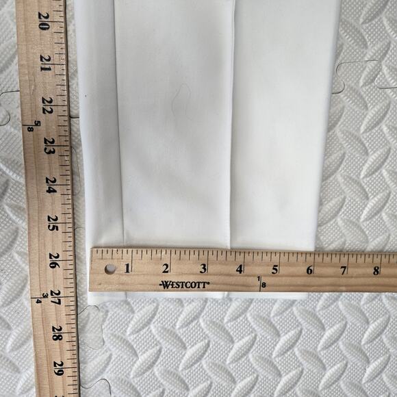 St John Jennifer Pants Womens 4 Straight Leg Cropped Ivory Designer USA Luxury - Picture 10 of 10